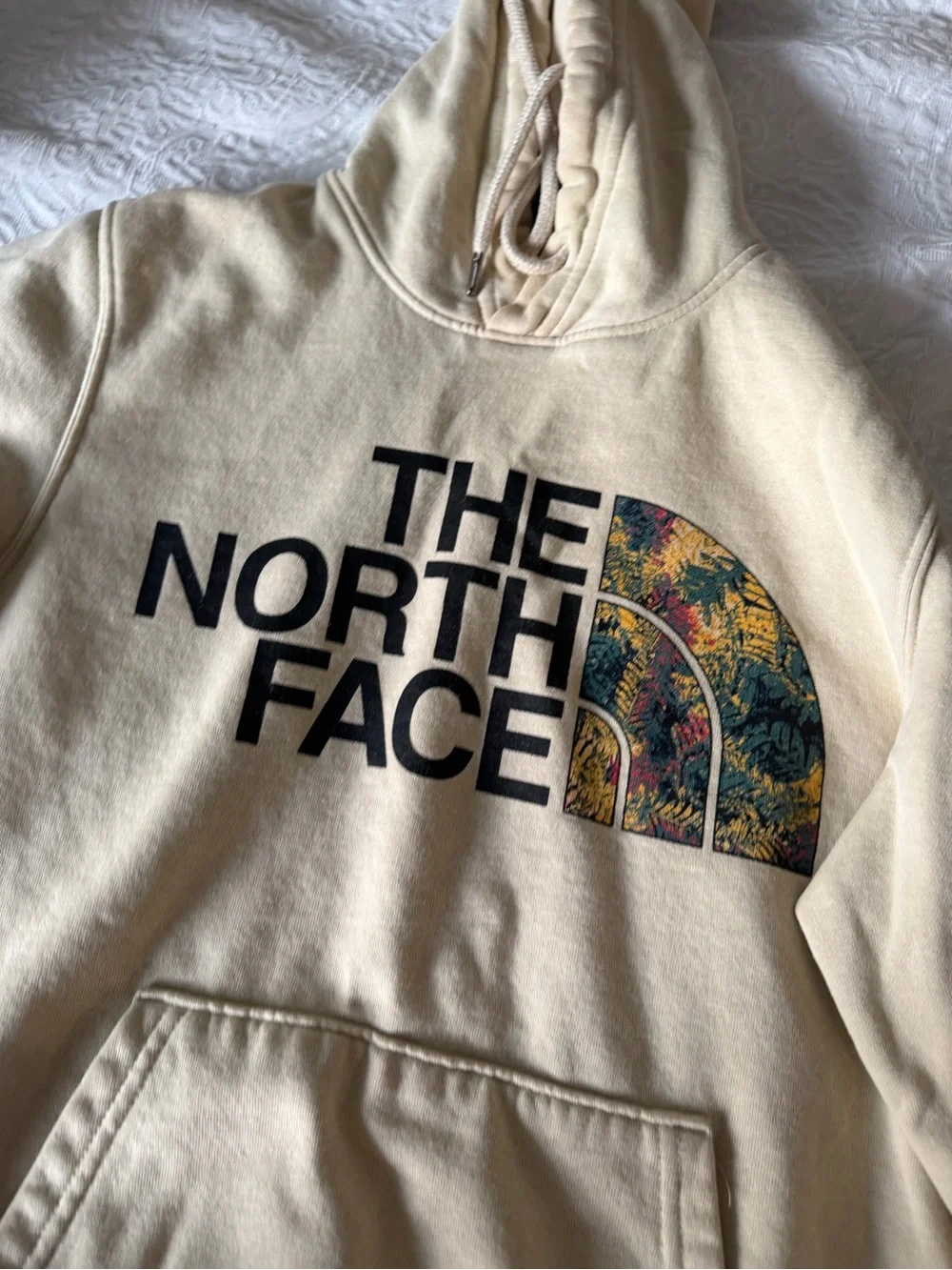 The North Face Men's Cream hoodie / sweatshirt